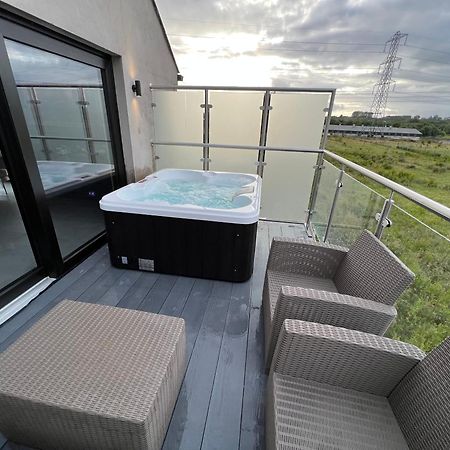 Luxury Hot Tub Jacuzzi & Sauna Apartment With Pool Table In Mid Ulster Coalisland Exterior photo