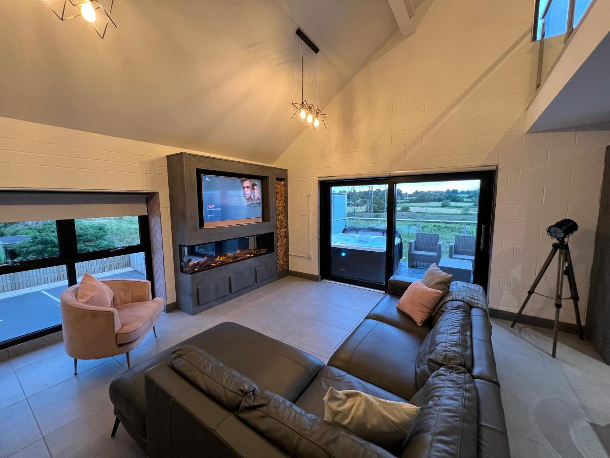 Luxury Hot Tub Jacuzzi & Sauna Apartment With Pool Table In Mid Ulster Coalisland Exterior photo